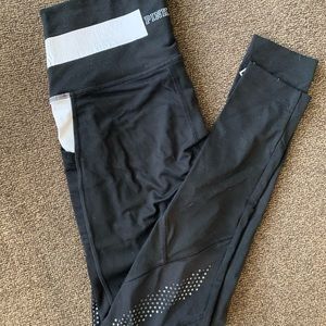 Victoria’s Secret ultimate leggings